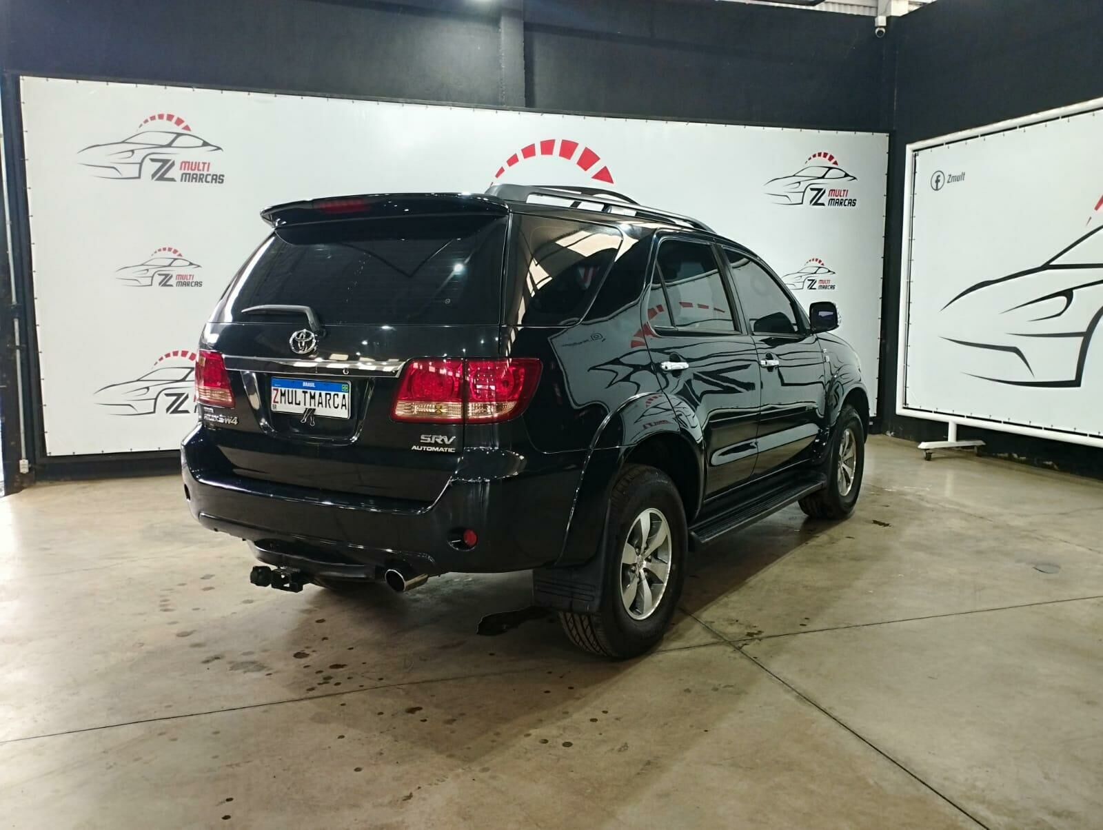 Imagem do veículo  TOYOTA HILUX SW4